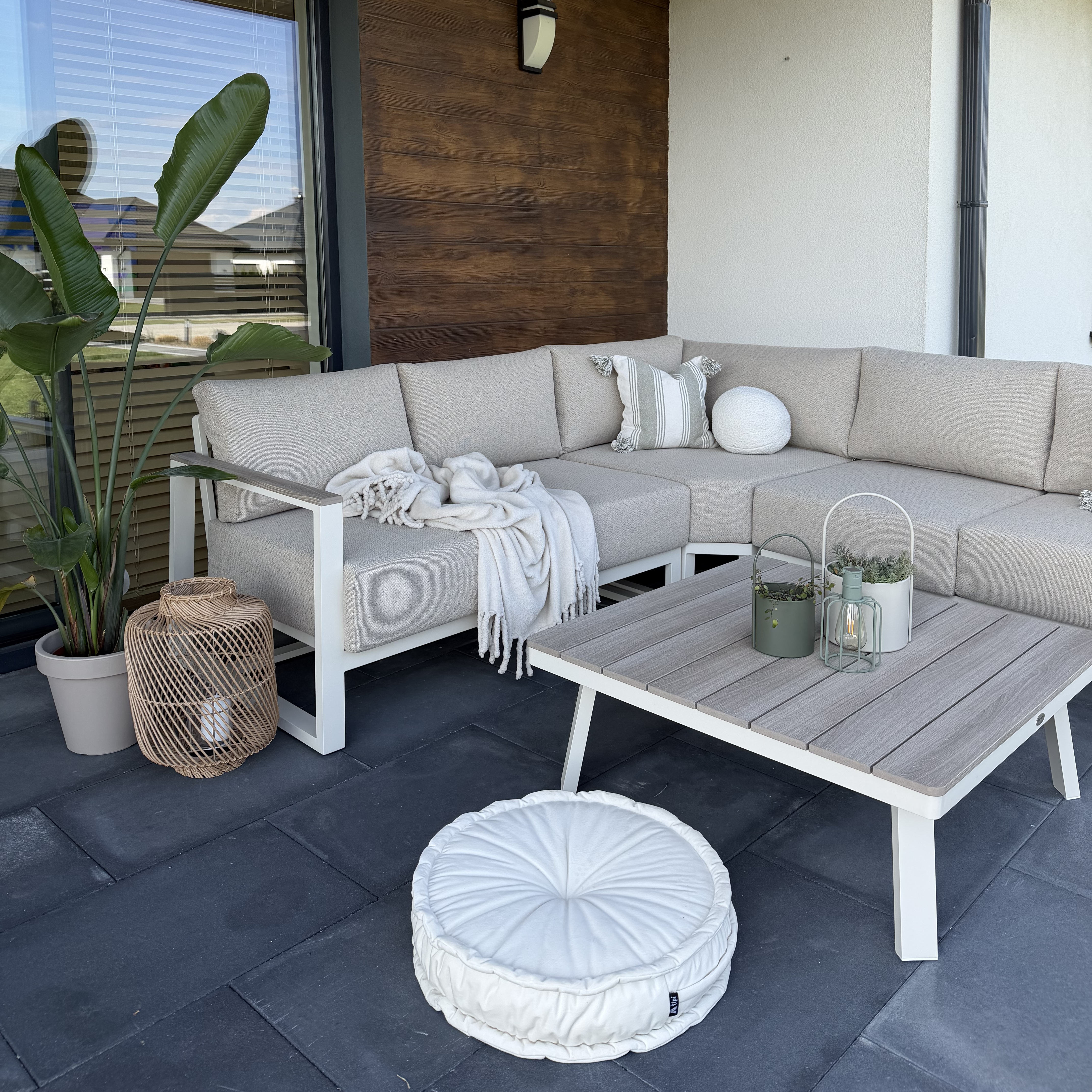 Rohová sedací souprava STELVIO CAFFE Beige - FURRORE fotografie realizace 3