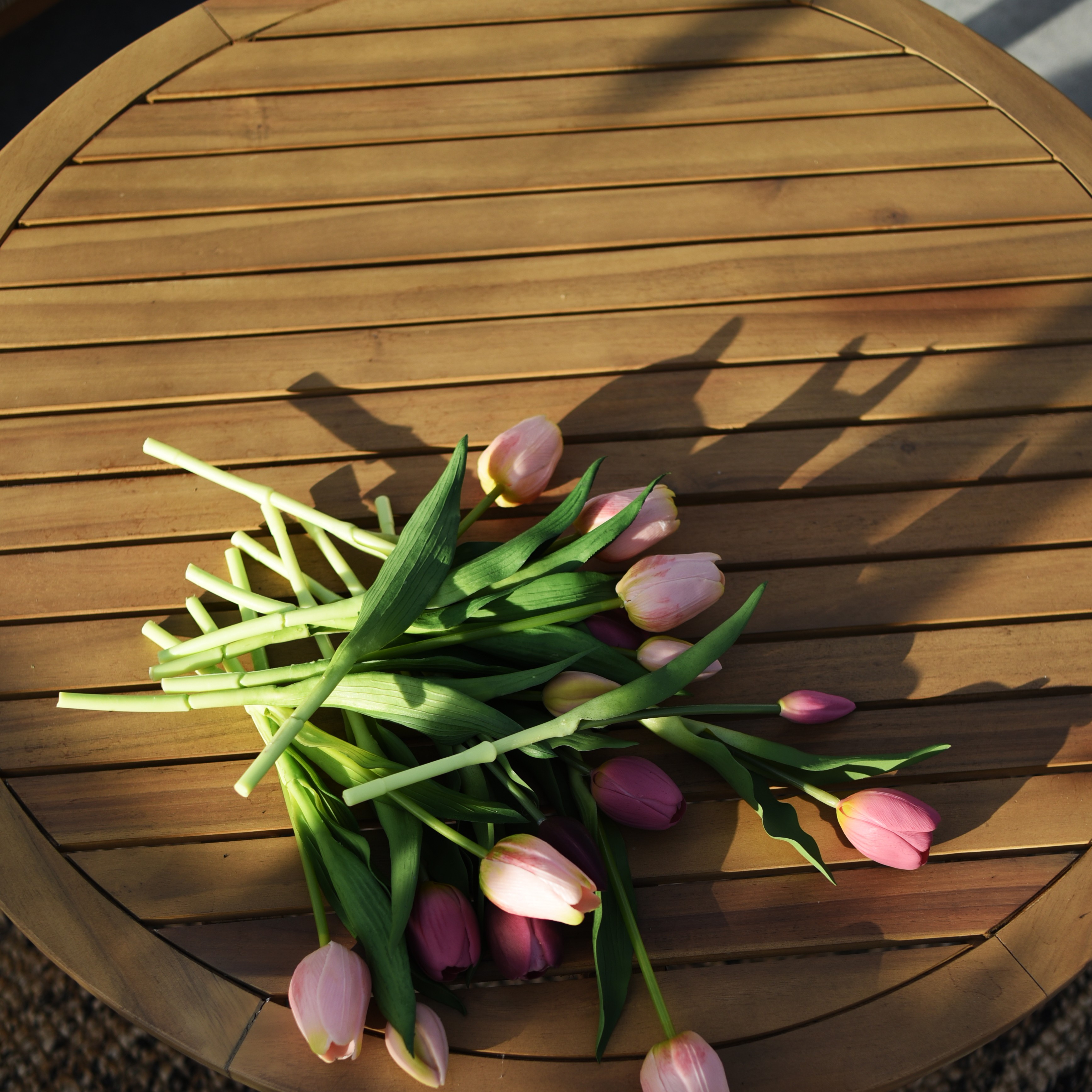 Zahradní sestava BERGEN CAFFE MAX Acacia Wood - Bjørkka fotografie realizace 7