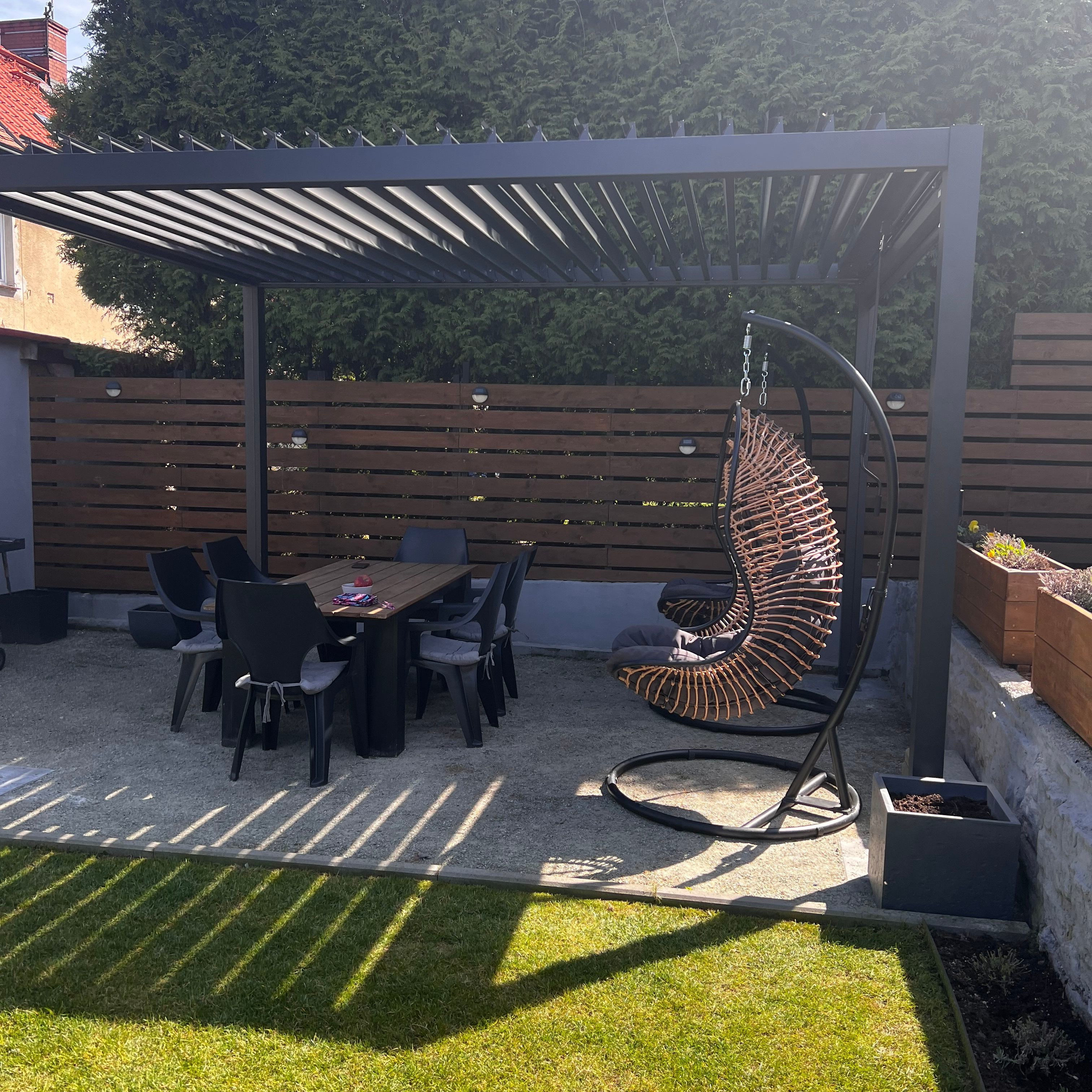 Zahradní pergole PRIMARY 3x4m antracit - Gutroof fotografie realizace 2