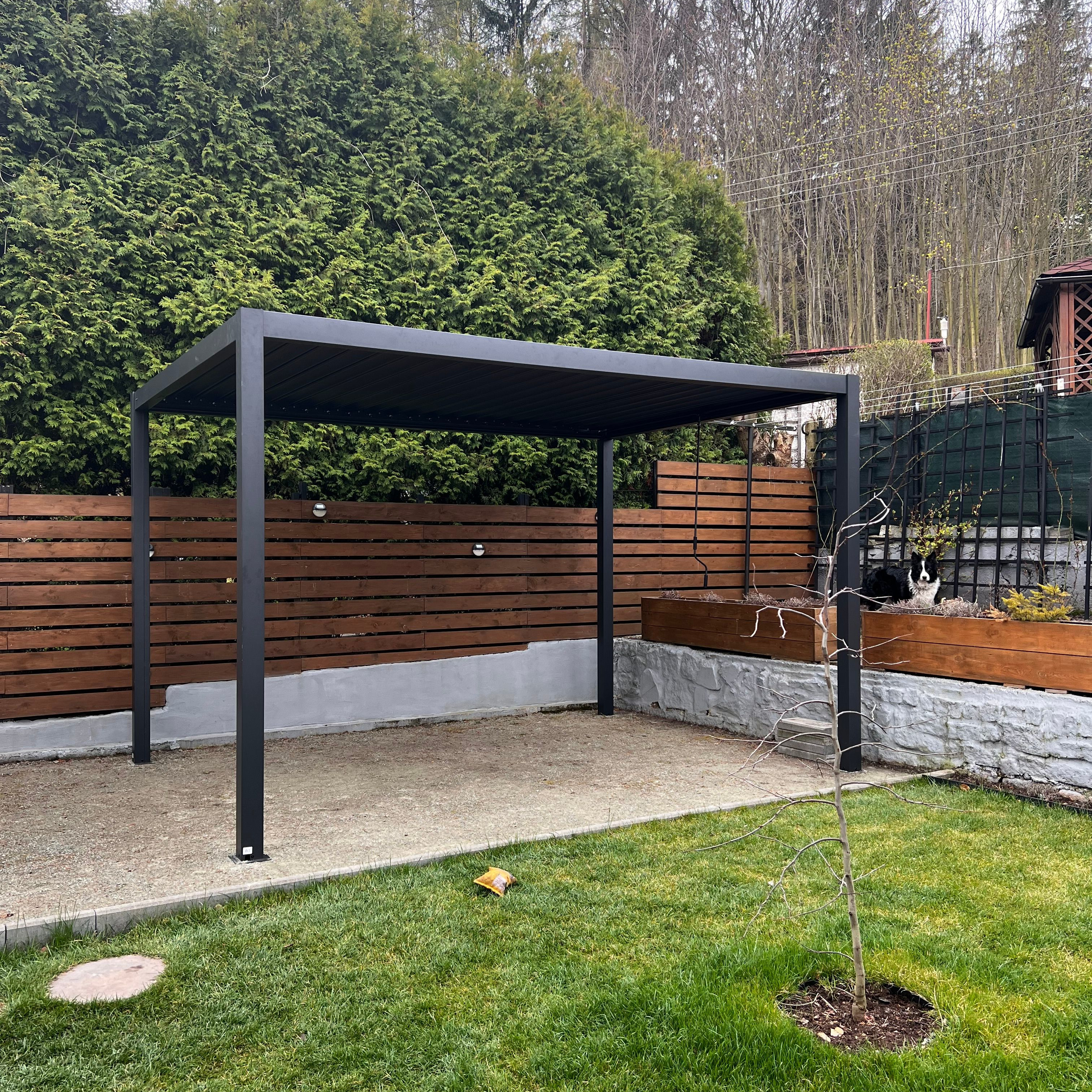 Zahradní pergole PRIMARY 3x4m antracit - Gutroof fotografie realizace 3