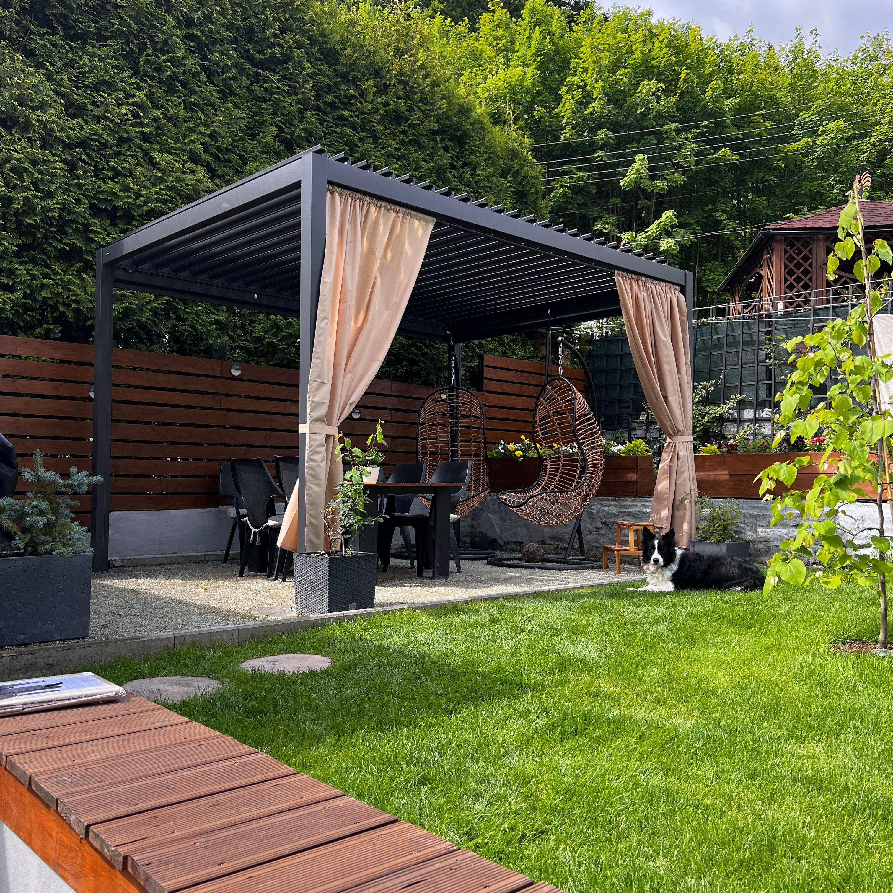 Zahradní pergole PRIMARY 3x4m antracit - Gutroof fotografie realizace 4