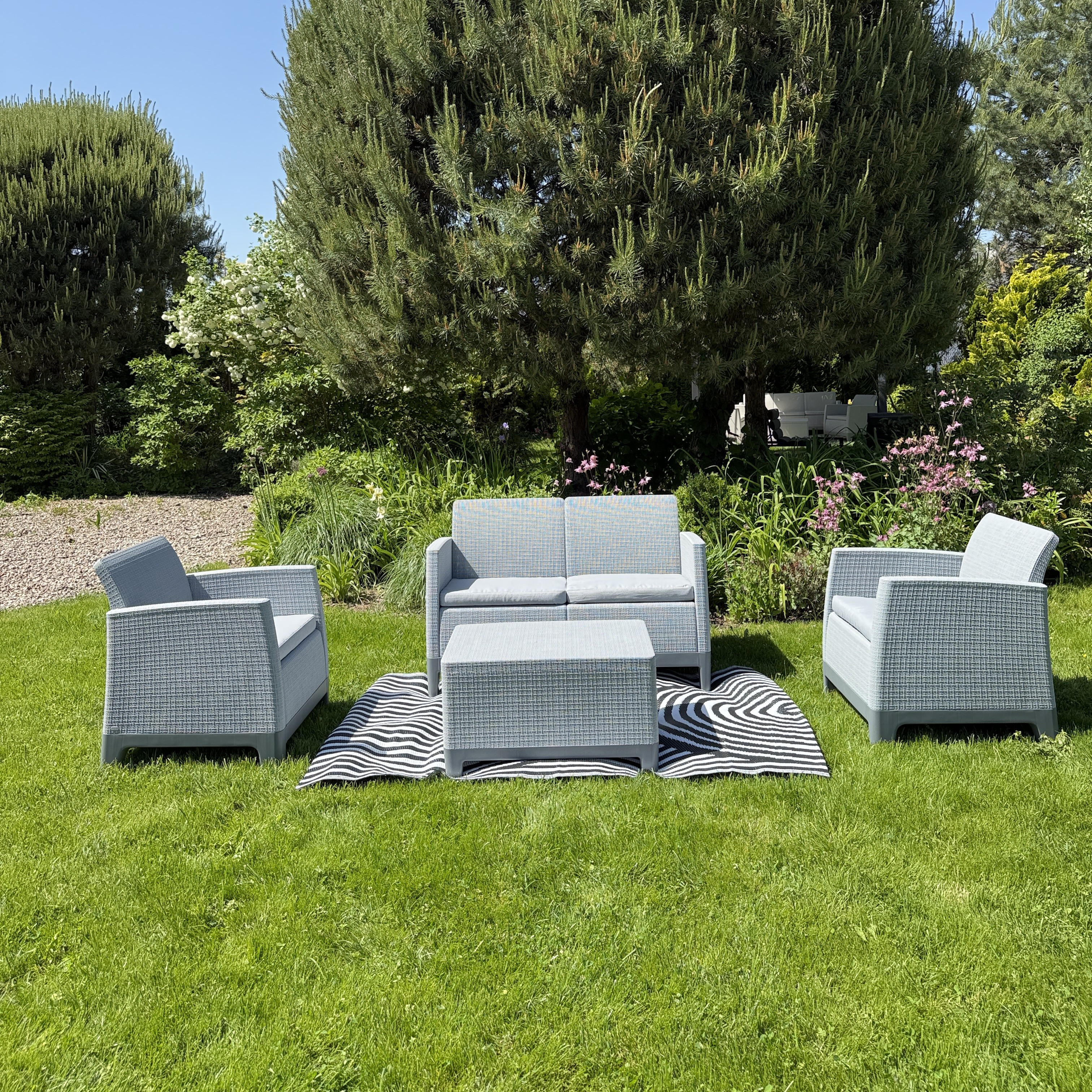 Zahradní nábytek Scandi Forma Ash Grey-Storm Grey/ Světle šedá - Keter fotografie realizace 6