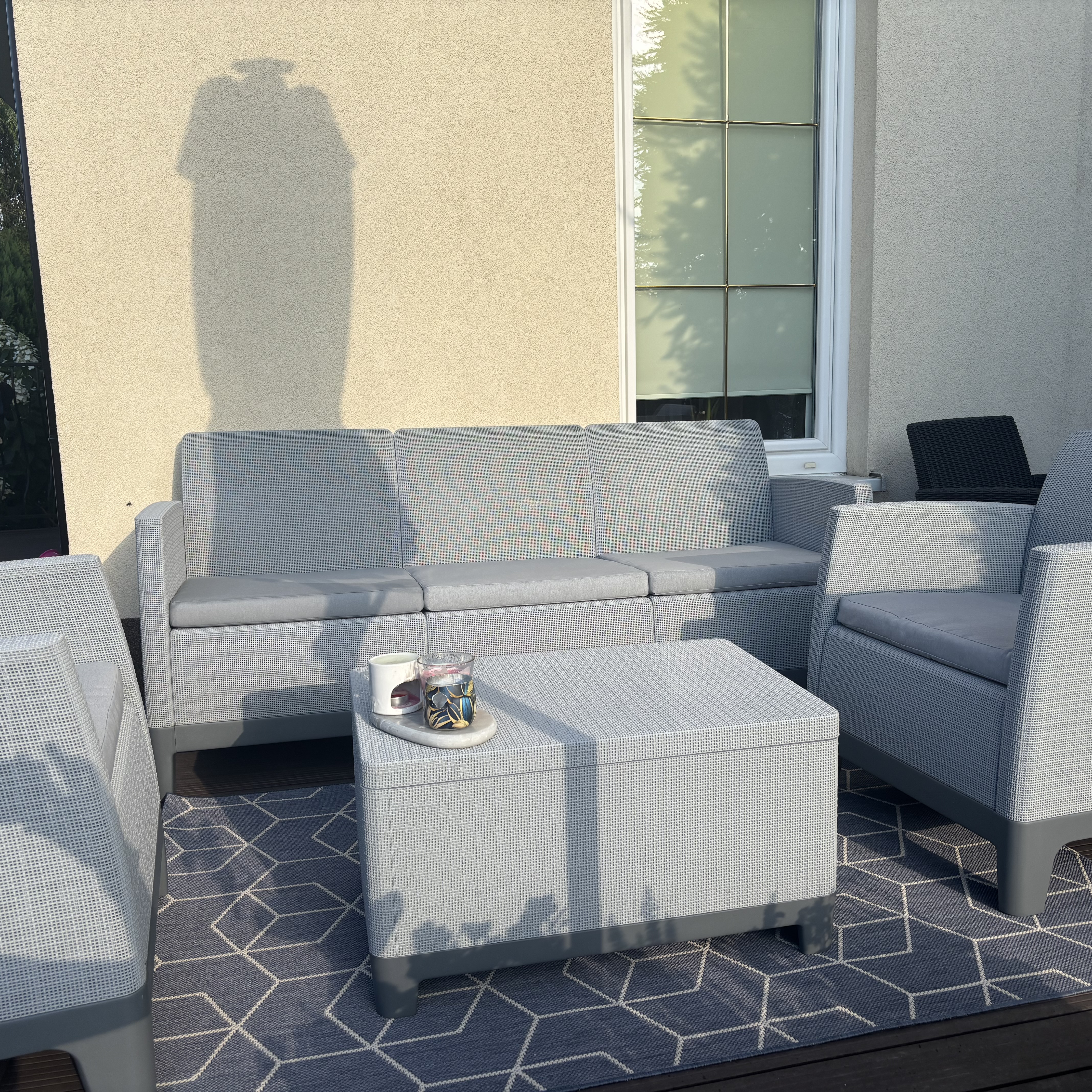 Zahradní nábytek Scandi Forma Ash Grey-Storm Grey/ Light Grey - Keter fotografie realizace 1