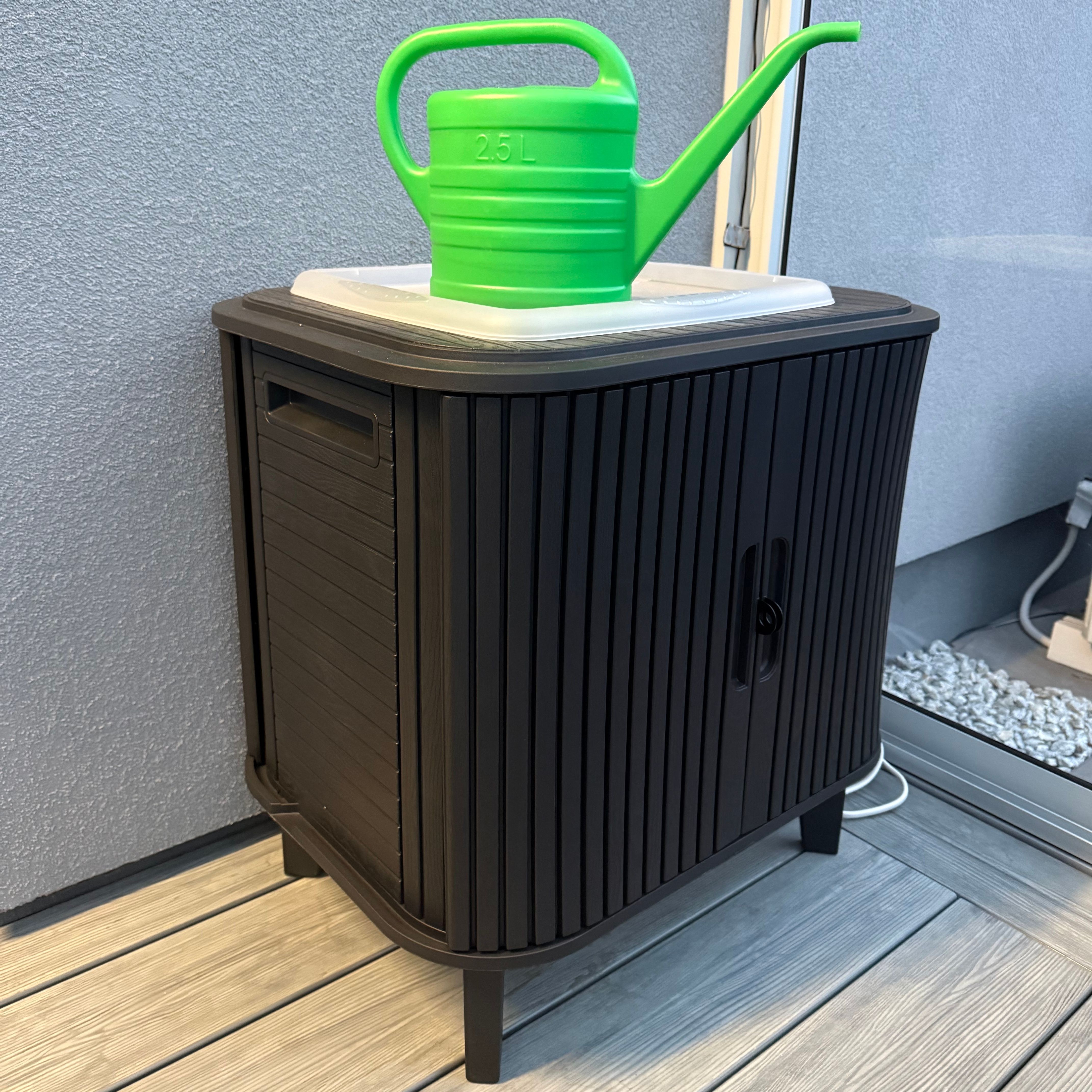 Balkonový box Keter VELO 113L Šedý fotografie realizace 1