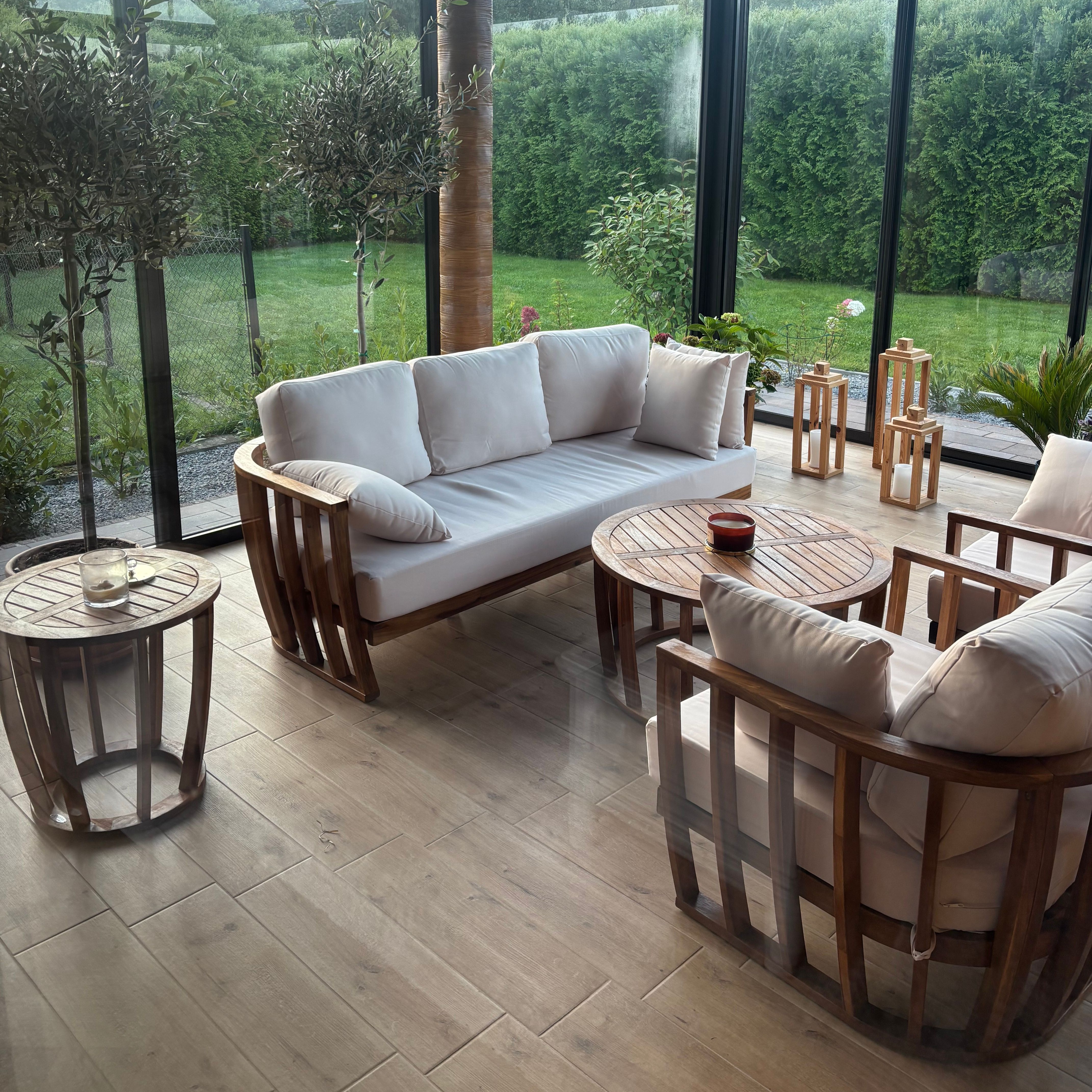 Zahradní sedací 3-dílná souprava NUVIA CAFFE MAX z akáciového dřeva ACACIA WOOD - BJORKKA fotografie realizace 3